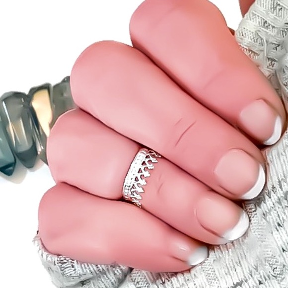 (2-5) 925 sterling silver princess queen tiara crown midi knuckle or toe ring - Picture 3 of 8